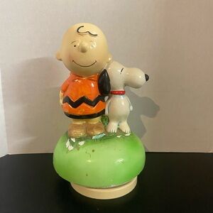 1968 RARE SANKYO Peanuts CHARLIE BROWN SNOOPY Music Box It's a Small World